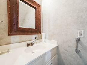 4315 Westheimer Road, Houston TX 77027