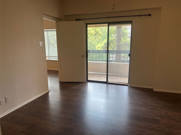 2213 S Braeswood Boulevard 12B, Houston TX 77030