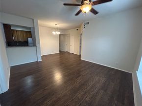 2213 S Braeswood Boulevard 12B, Houston TX 77030