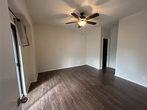 2213 S Braeswood Boulevard 12B, Houston TX 77030