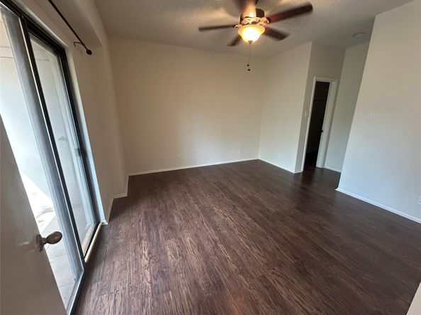 2213 S Braeswood Boulevard 12B, Houston TX 77030