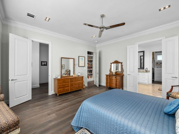 11 Robita Street, Houston TX 77019