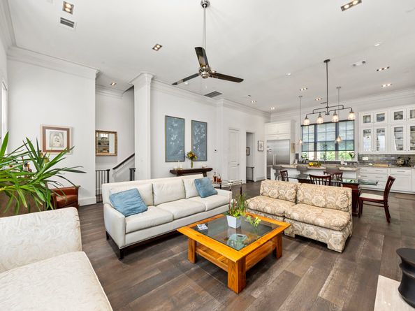 11 Robita Street, Houston TX 77019