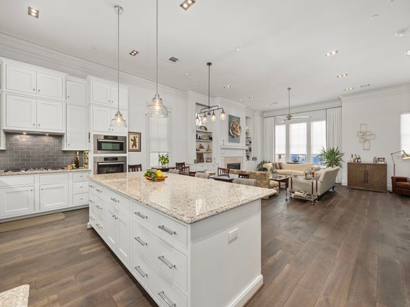 11 Robita Street, Houston TX 77019