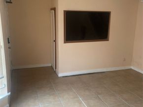 9350 Country Creek Drive 1, Houston TX 77036