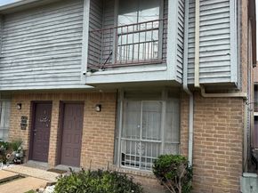 9350 Country Creek Drive 1, Houston TX 77036