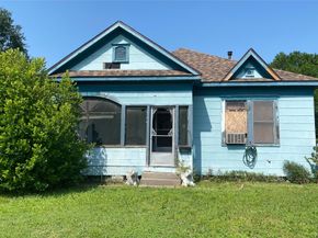 9910 Fulton Street, Houston TX 77076