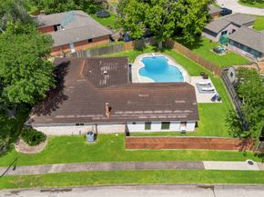 2602 Pilgrims Point Drive, Webster TX 77598