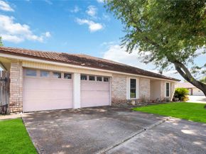 2602 Pilgrims Point Drive, Webster TX 77598
