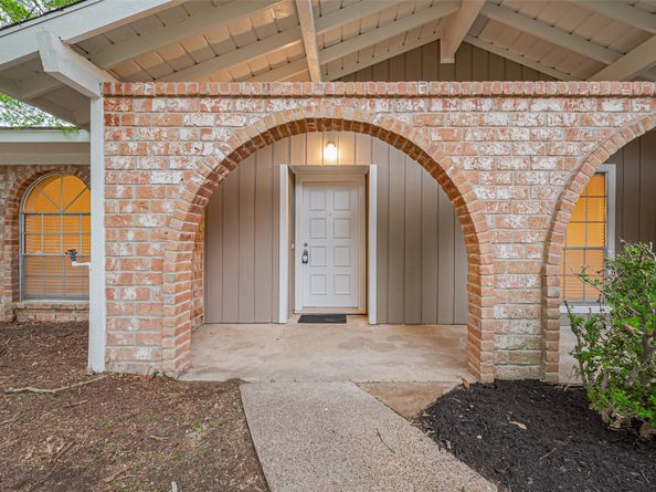 3214 Three Pines Drive, Houston TX 77339