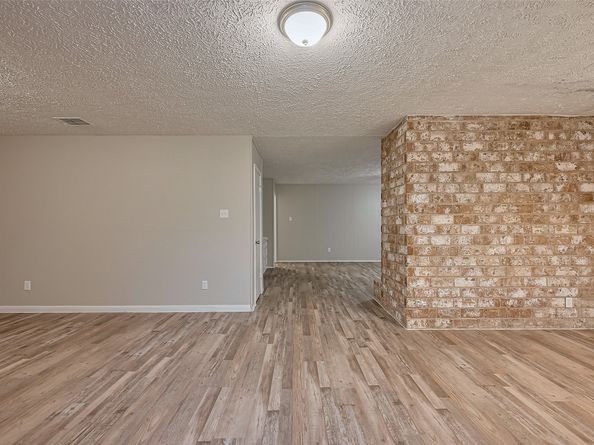 3214 Three Pines Drive, Houston TX 77339