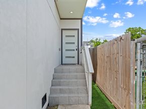 1215 E 34th Street A, Houston TX 77022