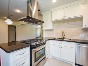 1406 Foxwood Road, Houston TX 77008