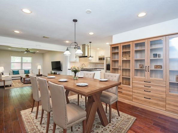 1406 Foxwood Road, Houston TX 77008