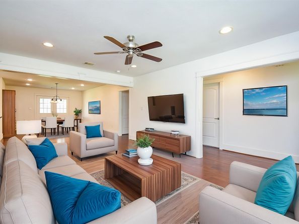 1406 Foxwood Road, Houston TX 77008