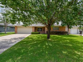 1406 Foxwood Road, Houston TX 77008