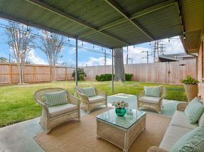 1406 Foxwood Road, Houston TX 77008
