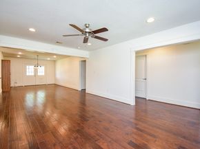 1406 Foxwood Road, Houston TX 77008