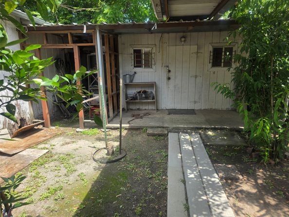 5206 Robertson Street, Houston TX 77009