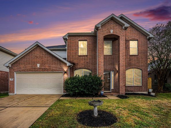 3811 Misty Falls Lane, Friendswood TX 77546
