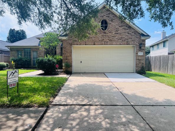 4722 Silverlake Drive, Sugar Land TX 77479