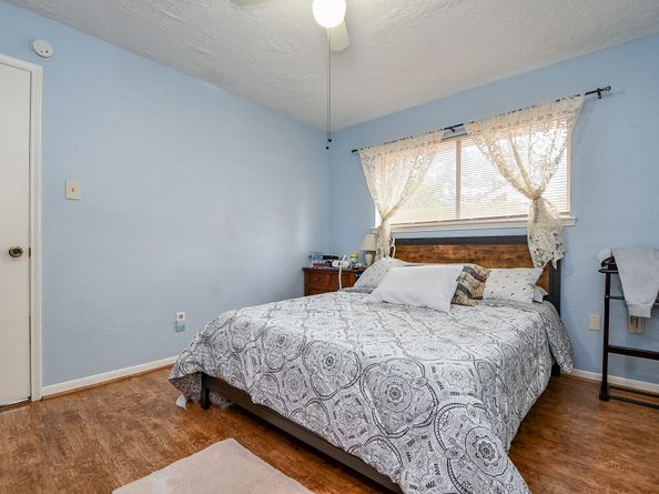 15727 Beechnut Street, Houston TX 77083