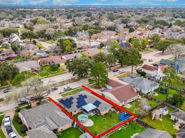15727 Beechnut Street, Houston TX 77083