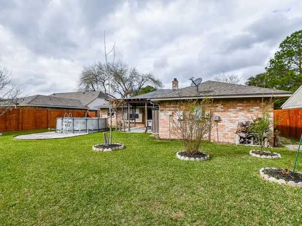 15727 Beechnut Street, Houston TX 77083