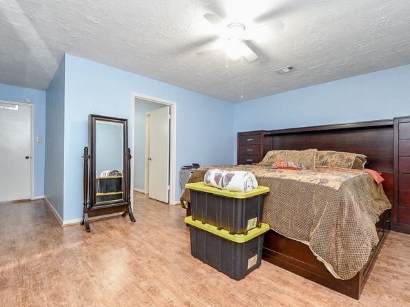 15727 Beechnut Street, Houston TX 77083