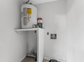 7402 Alabonson Road 303, Houston TX 77088