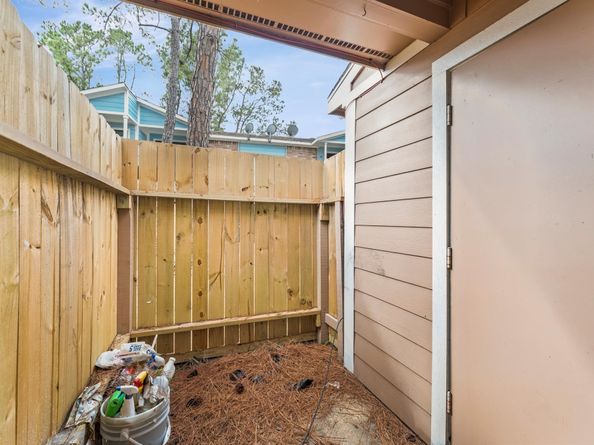 7402 Alabonson Road 303, Houston TX 77088