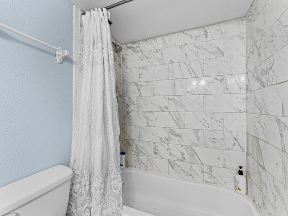 7402 Alabonson Road 303, Houston TX 77088