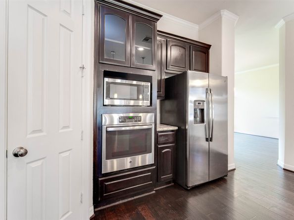 2710 Shadybrook Meadow Drive, Houston TX 77080