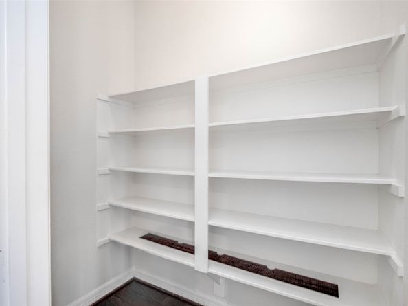 2710 Shadybrook Meadow Drive, Houston TX 77080