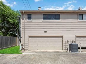 13882 Hollowgreen Drive 810, Houston TX 77082