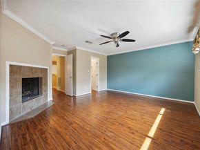 13882 Hollowgreen Drive 810, Houston TX 77082