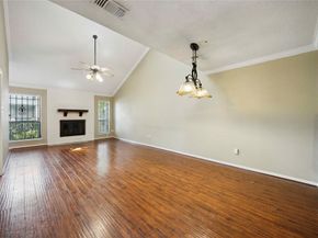 13882 Hollowgreen Drive 810, Houston TX 77082