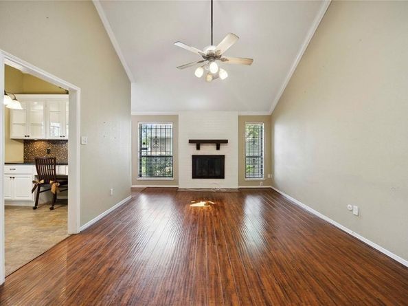 13882 Hollowgreen Drive 810, Houston TX 77082