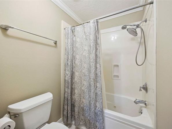 13882 Hollowgreen Drive 810, Houston TX 77082