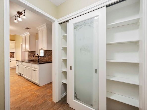 13882 Hollowgreen Drive 810, Houston TX 77082