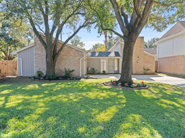 1422 Crossfield Drive, Katy TX 77450