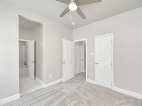 8151 - 8161 Crestview Dr, Houston TX 77028