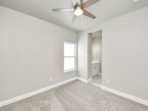 8151 - 8161 Crestview Dr, Houston TX 77028