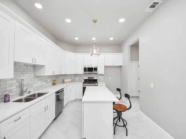 8151 - 8161 Crestview Dr, Houston TX 77028