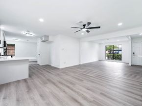 7607 Grape Street, Houston TX 77074