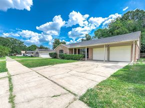 7607 Grape Street, Houston TX 77074