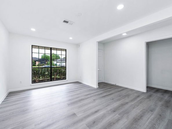 7607 Grape Street, Houston TX 77074