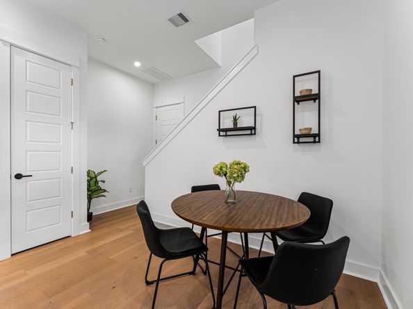 412 Neyland Street F, Houston TX 77022