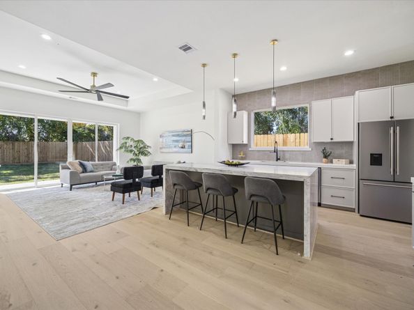 6634 Sylvan Street, Houston TX 77023