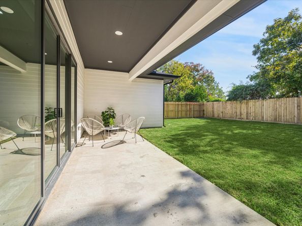 6634 Sylvan Street, Houston TX 77023